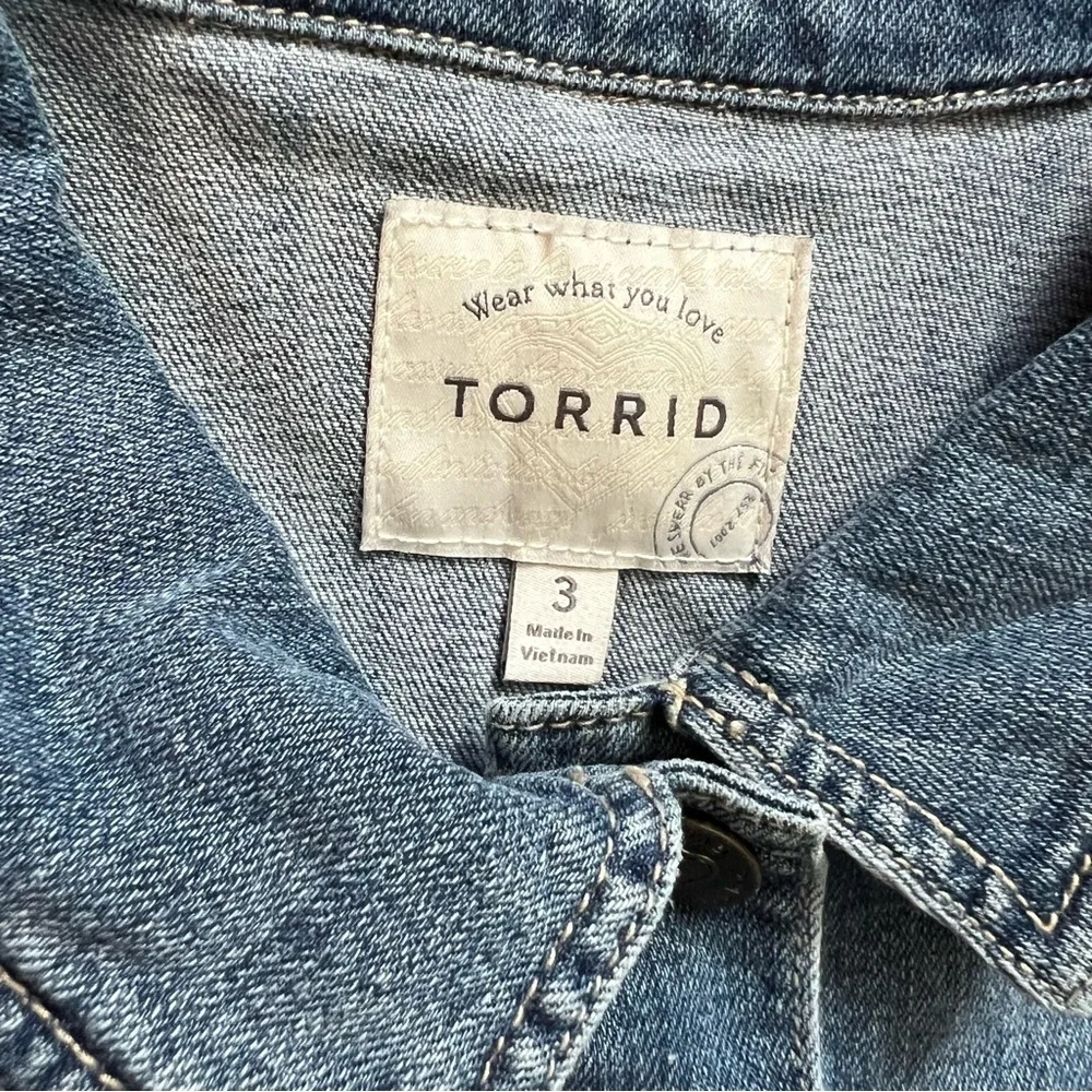 Torrid blue and white dip dye Jean jacket size 3X